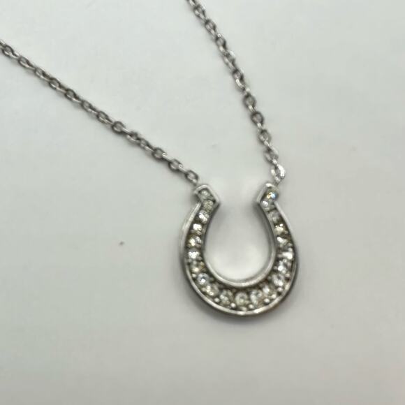 Vintage Avon Horseshoe Luck Rhinestone Necklace Retro Minimalist Costume Jewelry - Picture 12 of 12